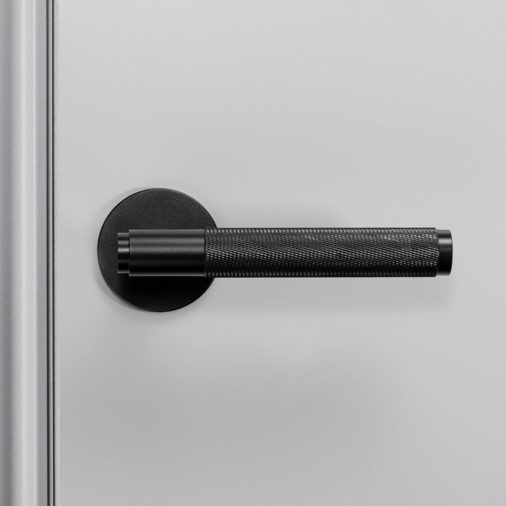 2. Door_Handle_Front_Fixed_Black-min