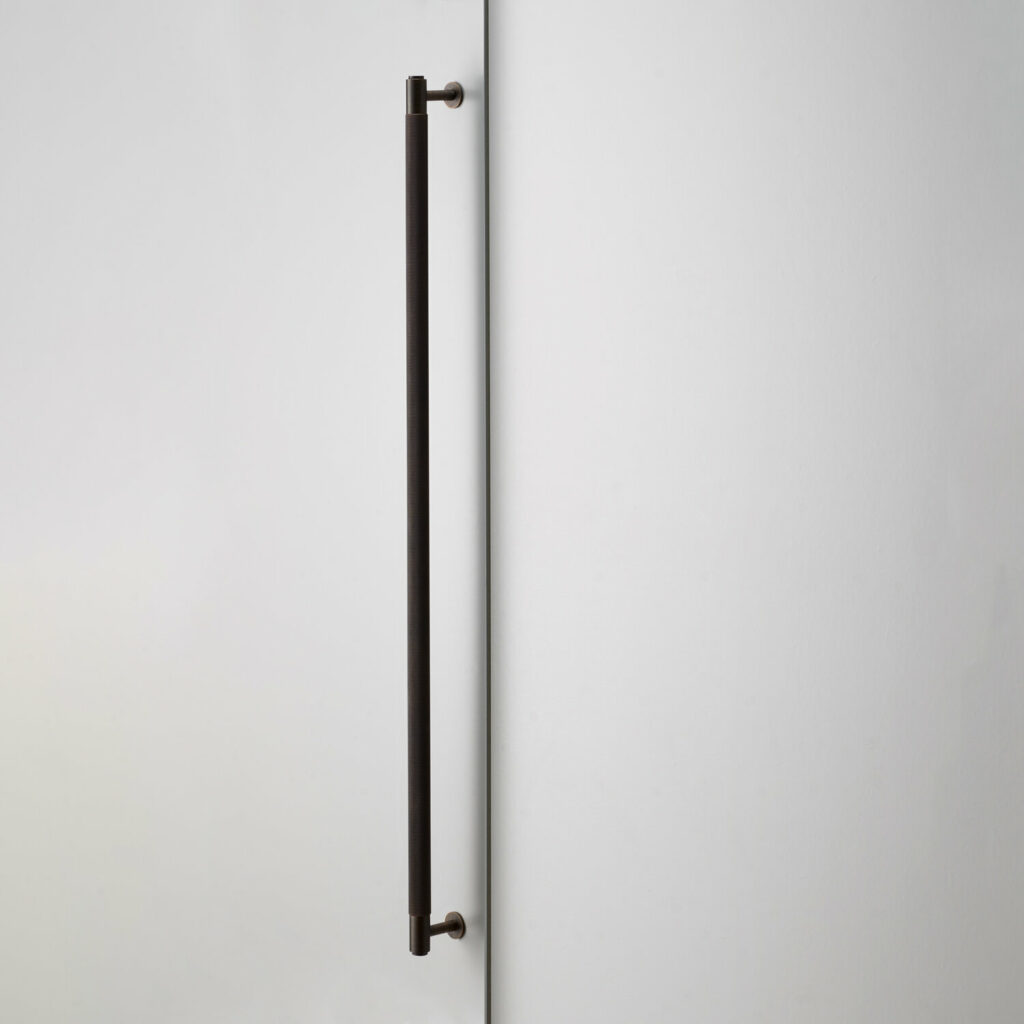 1. Closet-bar-smoked-bronze