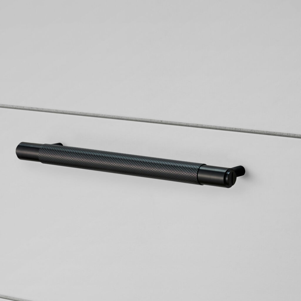 1. Pull-Bar_Black