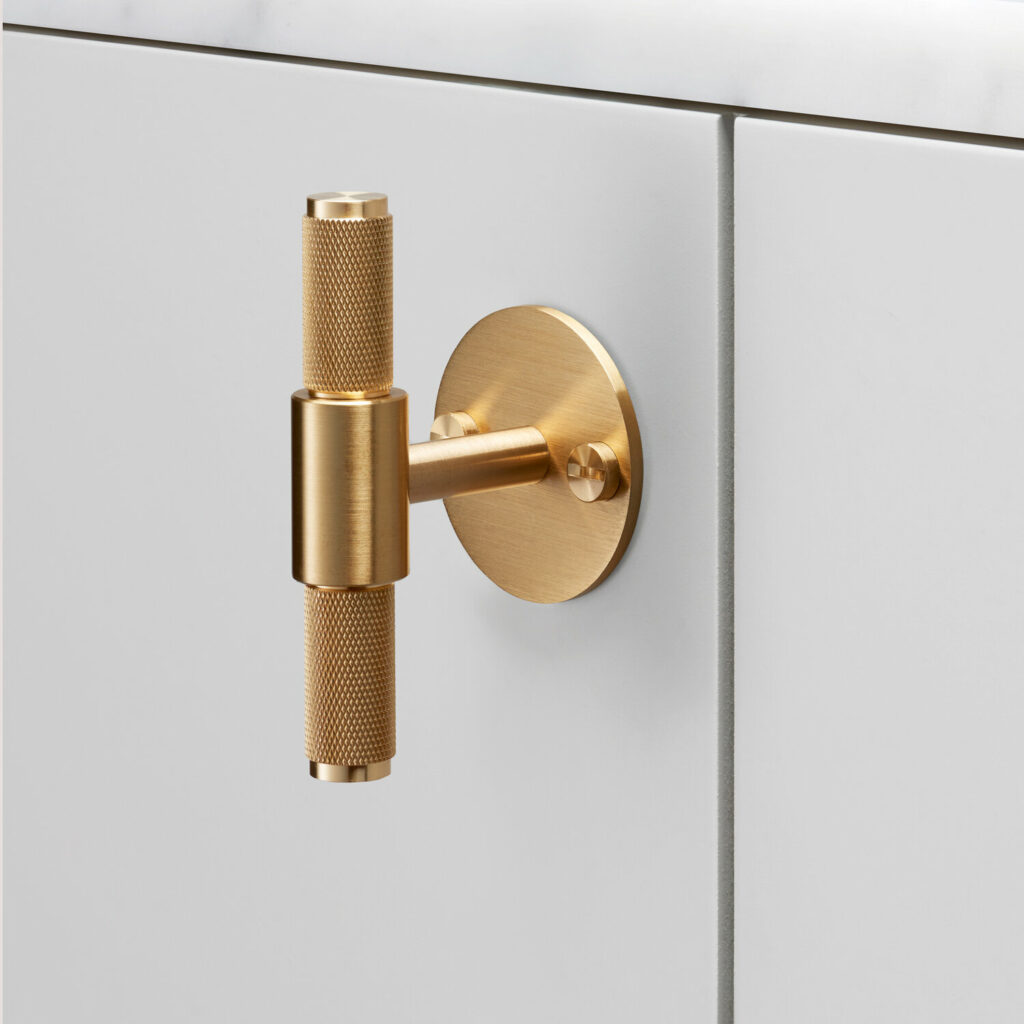 1. T-Bar_Plate_Cross_Brass