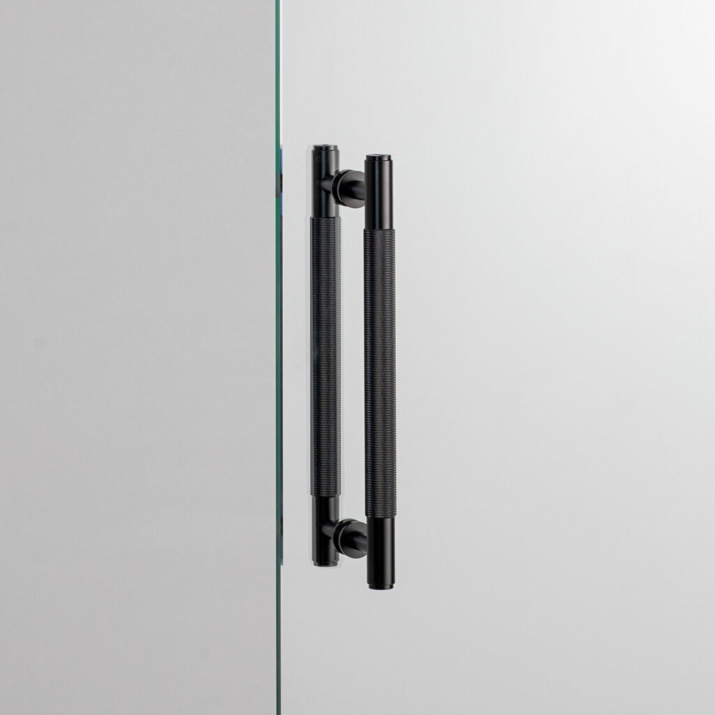 1.BP_Double_Sided_Pull_Bar_Black