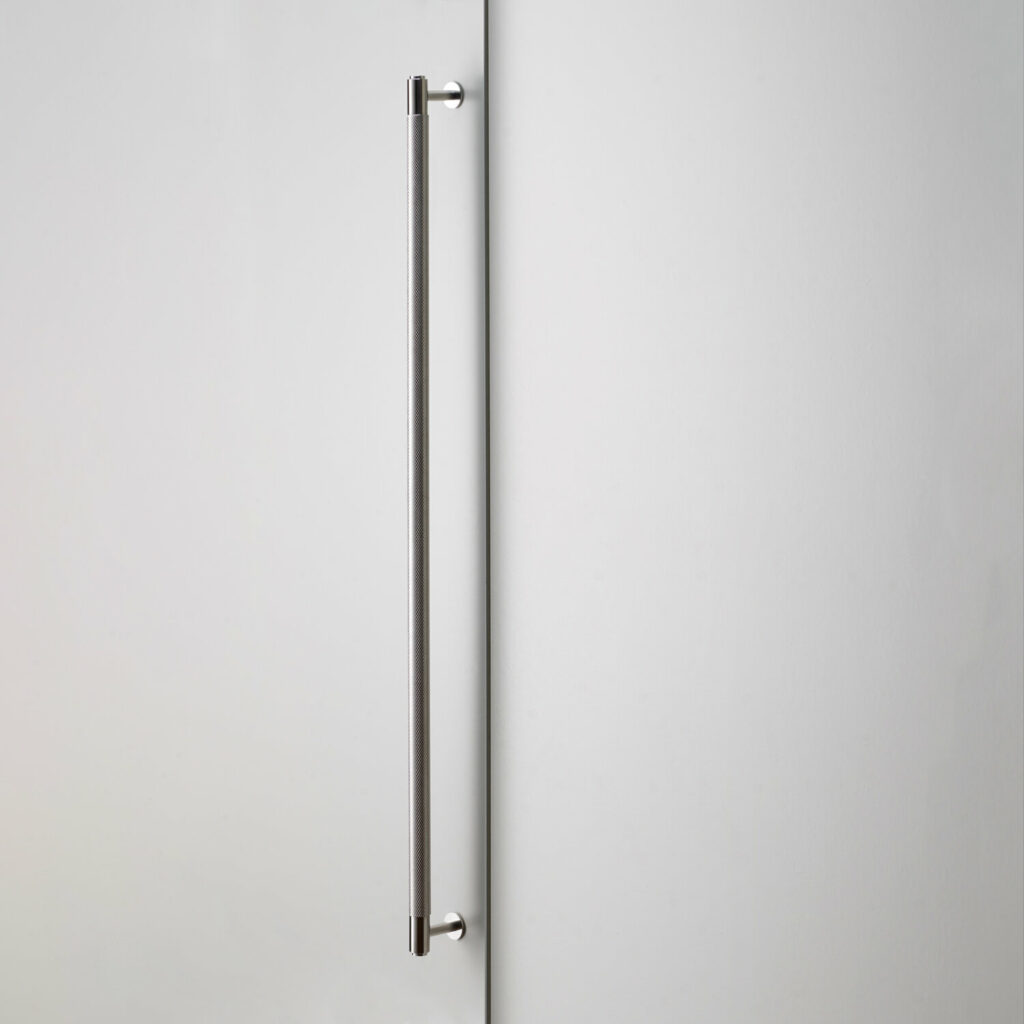 1.Closet-bar-steel