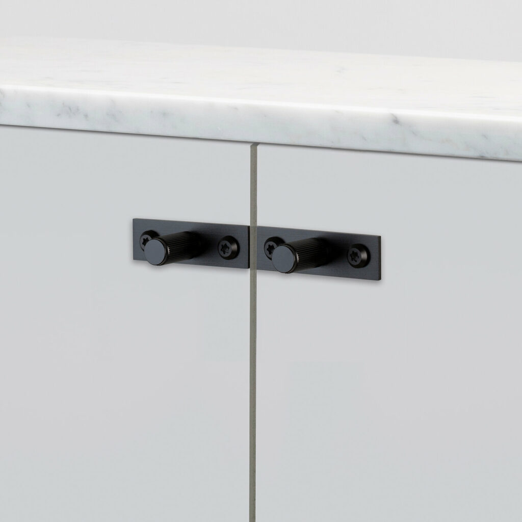 1._Furniture_Knob_Plate_Black