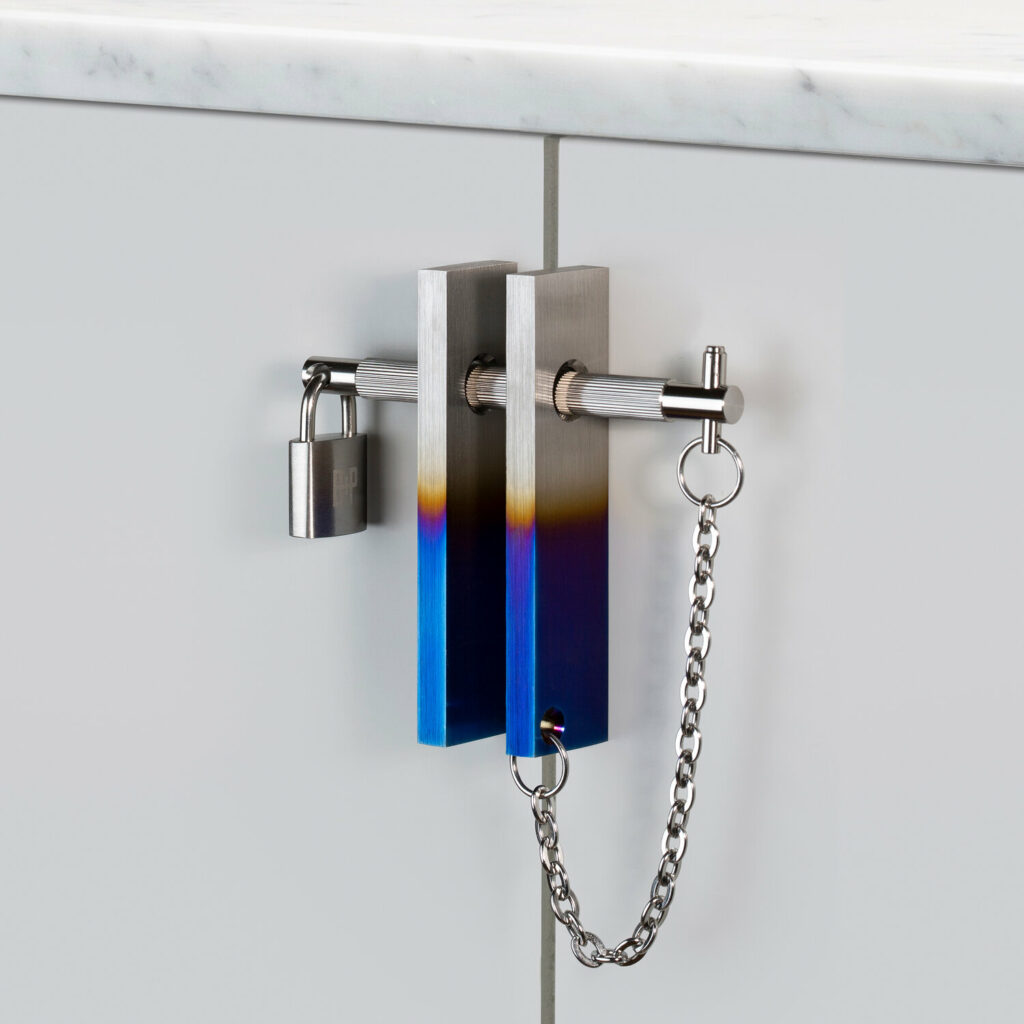 1._Precious_Bar_Burnt_Steel