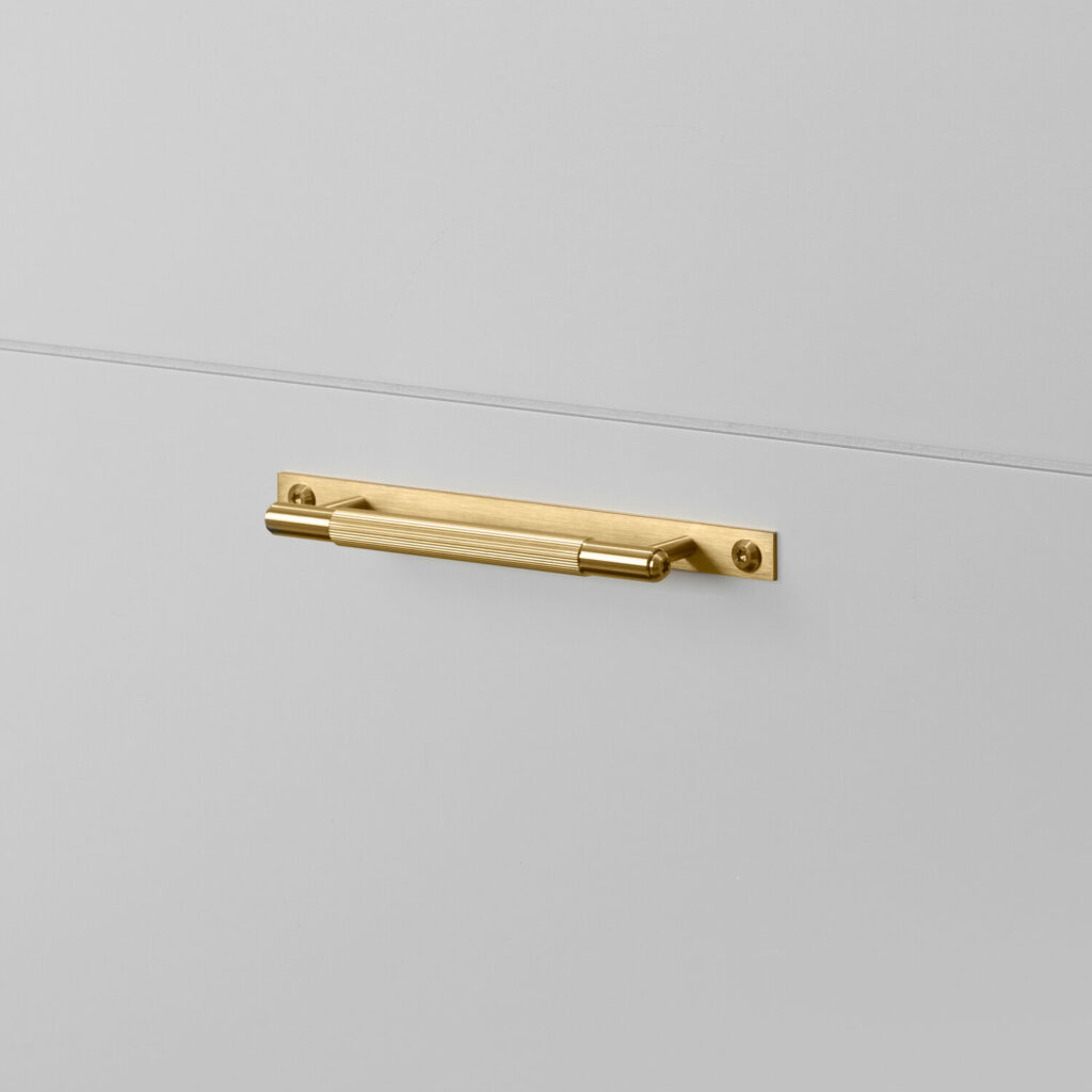 1._Pull_Bar_Plate_Small_Linear_Brass