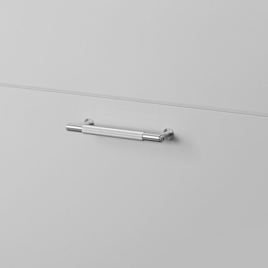 1._Pull_Bar_Small_Linear_Steel