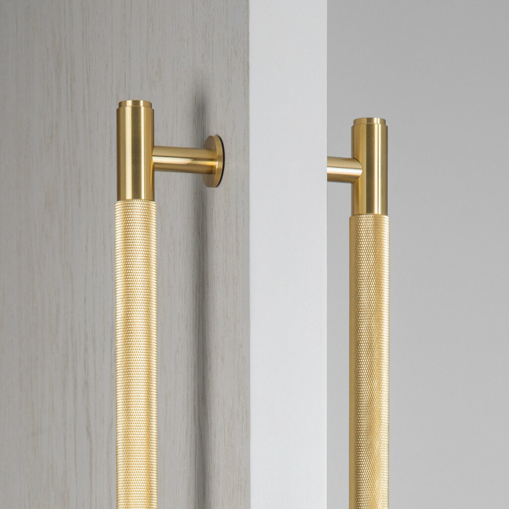 2. Double_Sided_Closet_Bar_Brass