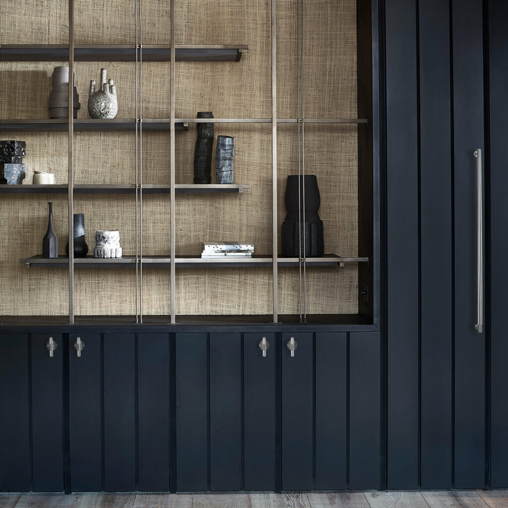 2. T-Bar_Plate_Steel_Lifestyle