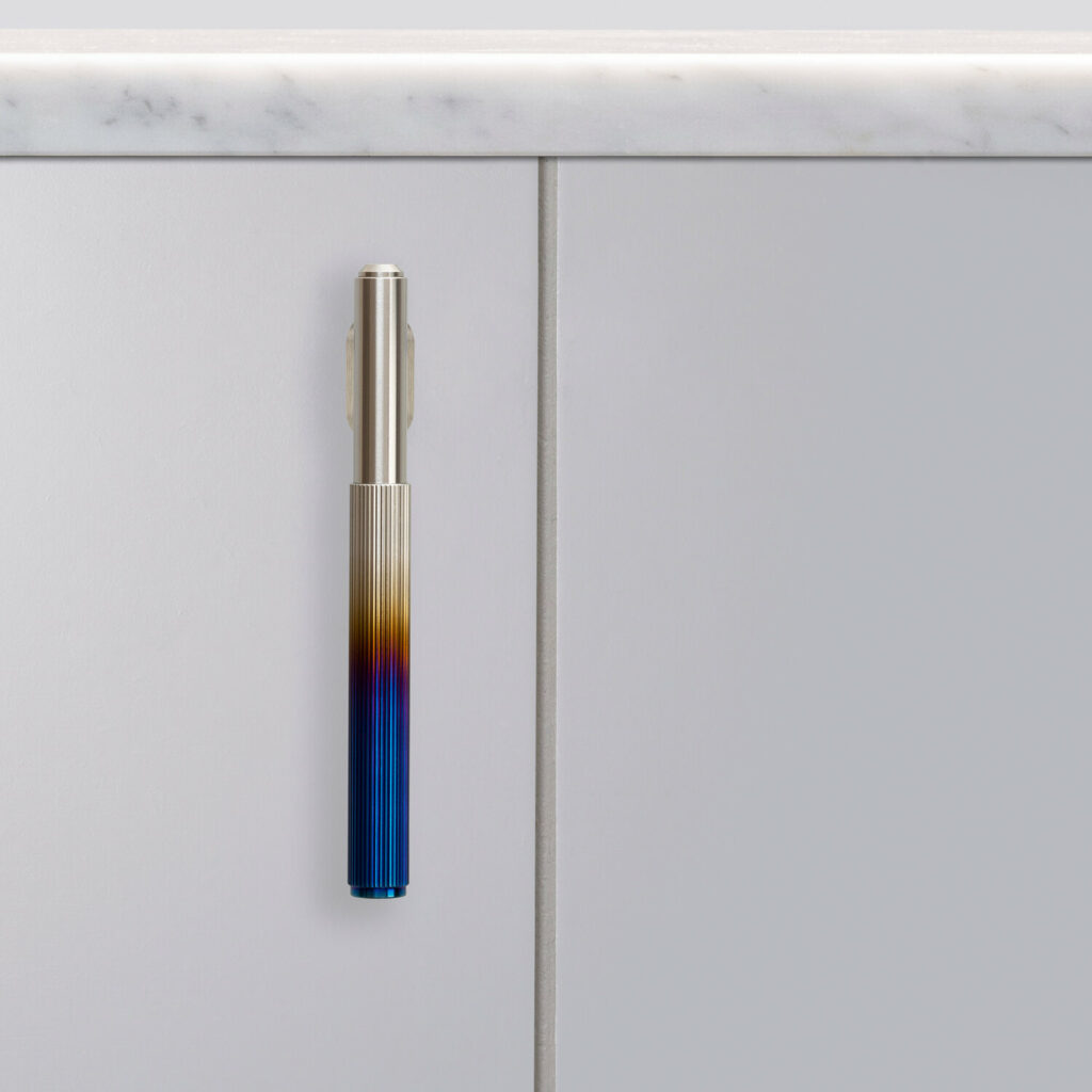 2._L_Bar_Burnt_Steel_Front