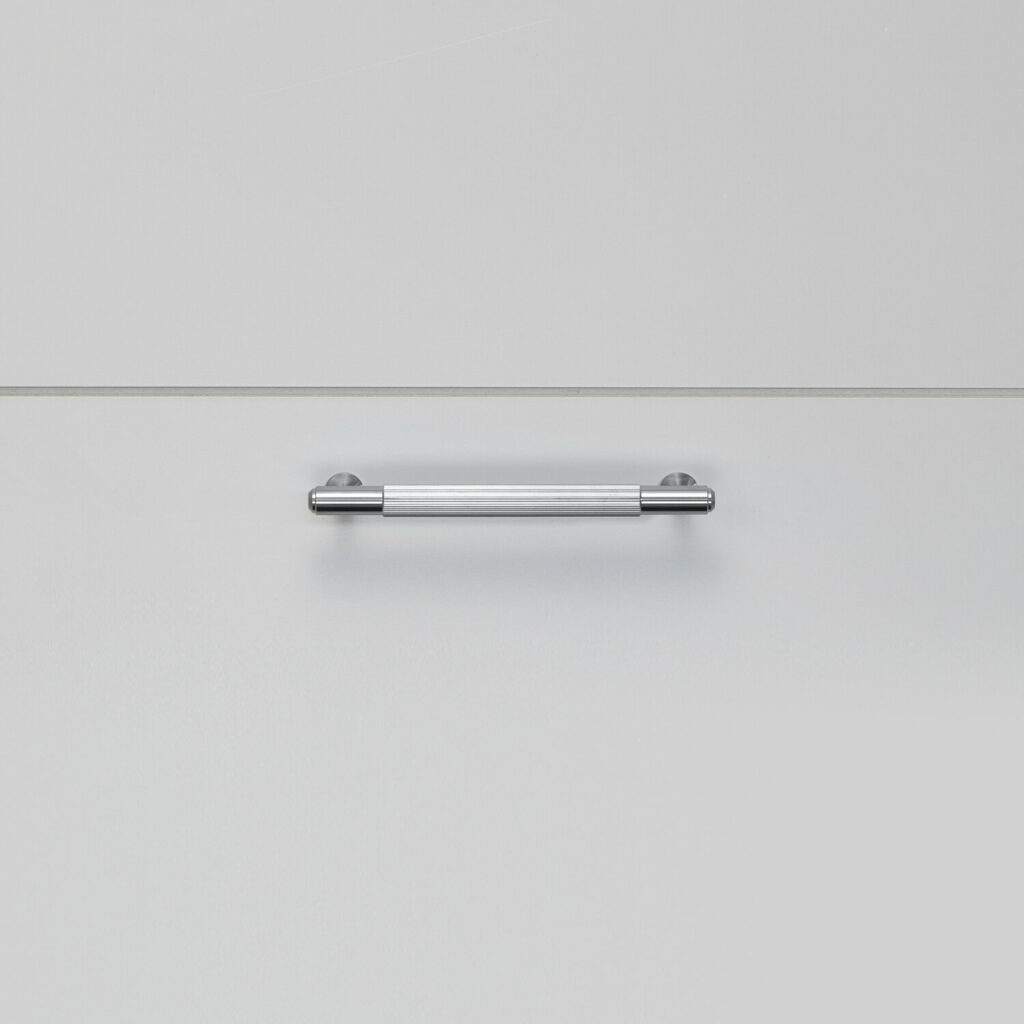 2._Pull_Bar_Small_Linear_Steel_Front