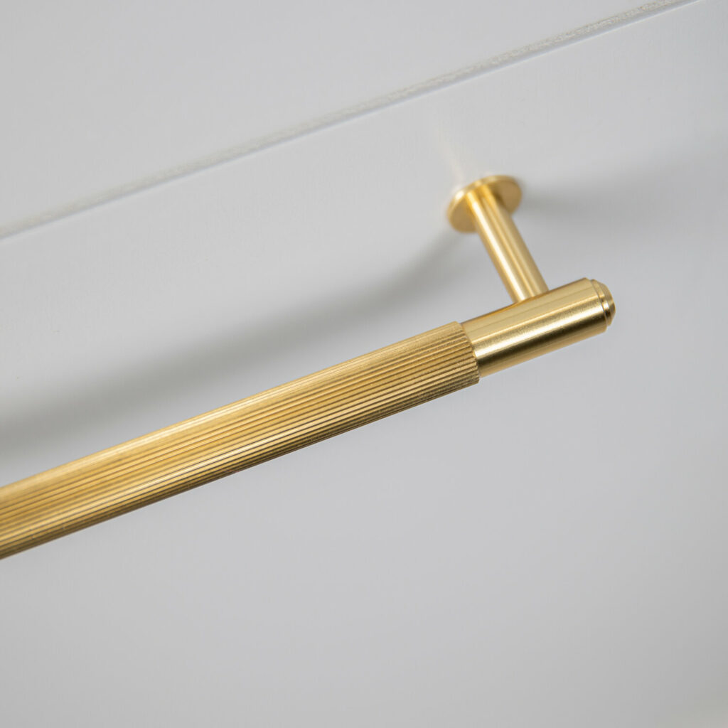 4._Pull_Bar_Linear_Brass