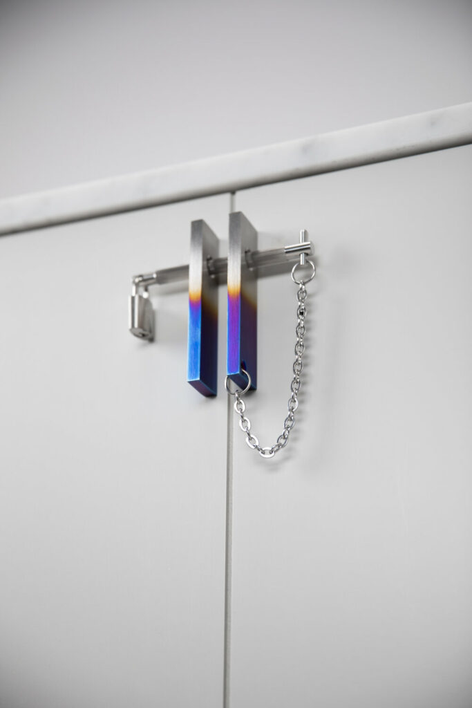 6. Precious-Bar-Burnt-Steel-No-Books-3