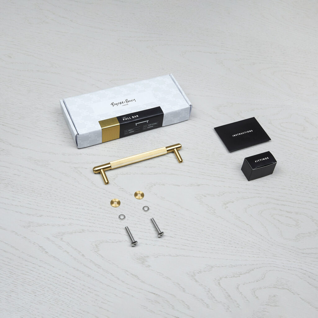 B+P-Pull-Bar-Linear-Unboxing-Small-Brass-Web-Square