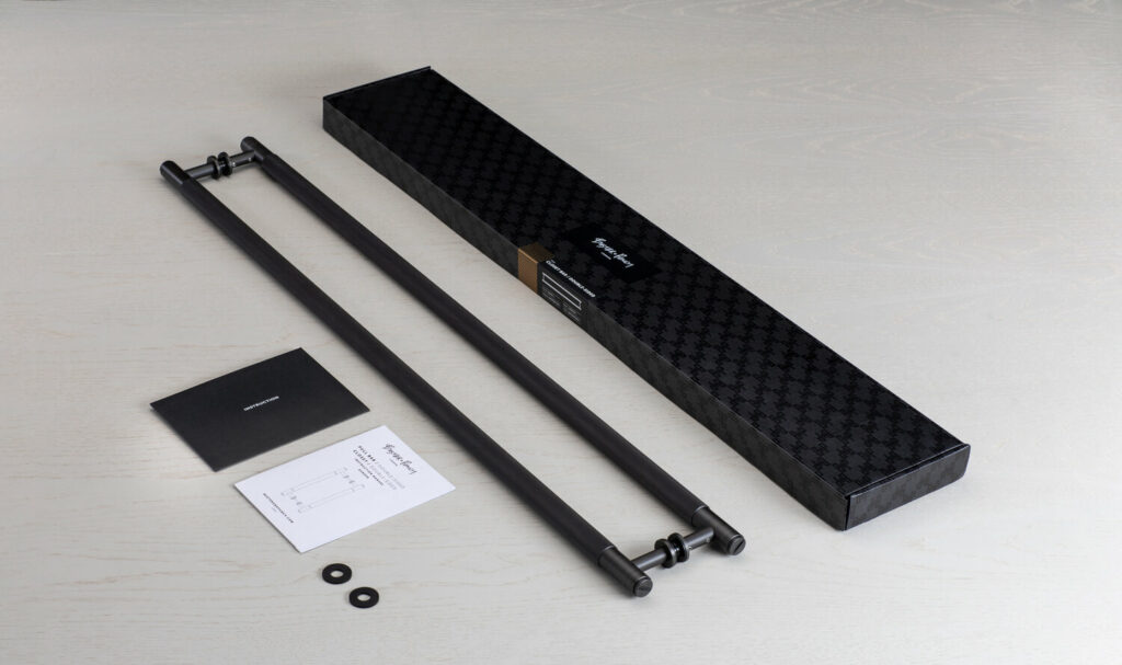 Buster+Punch-Double_sided-closet_bar-unboxing-web-lndscape