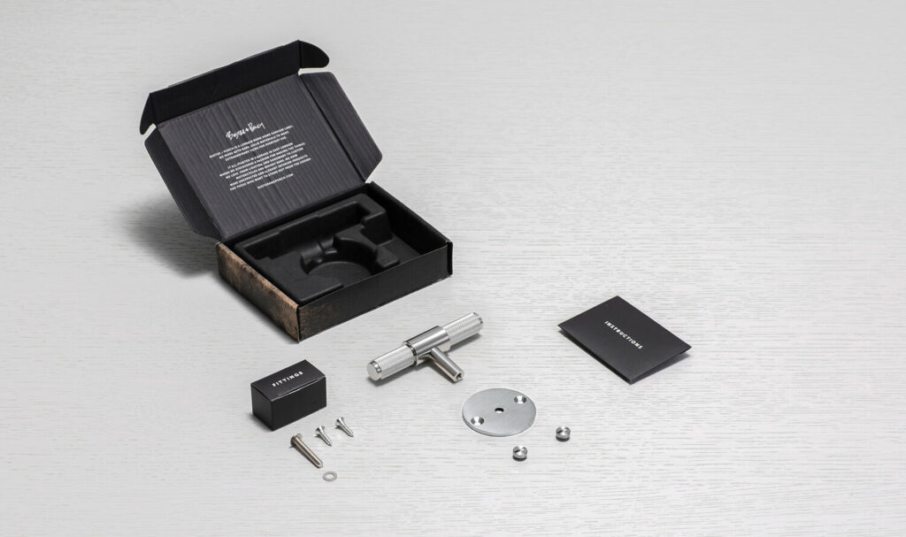 Buster+Punch_TBar-Plate-Steel-unbox