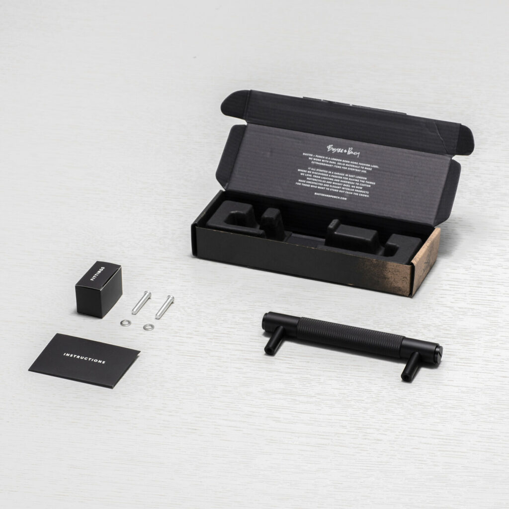 Pullbar-small-black-square