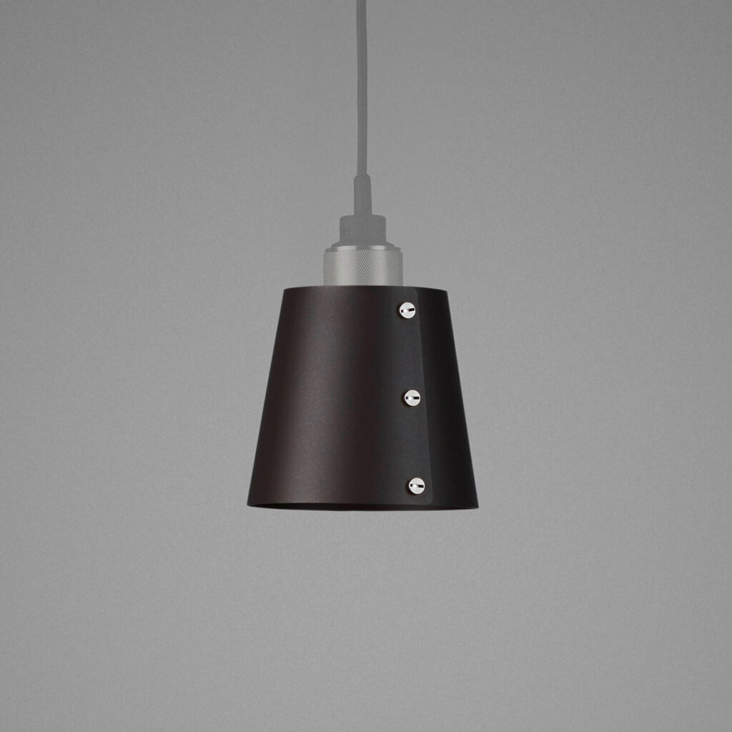 1. Small_Shade_Graphite_Steel