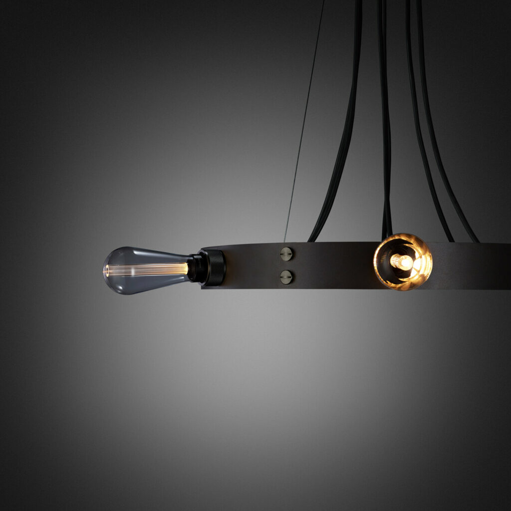 3. Hero_Light_Graphite_Smoked_Bronze_Smoked_Bulb_Detail
