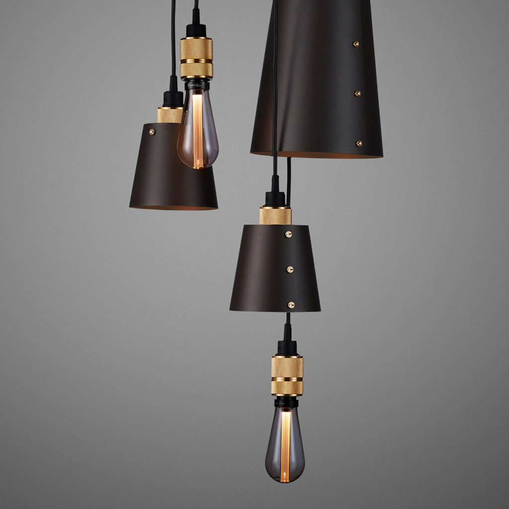 4. Hooked_6.0_Mix_Graphite_Brass_Smoked_Bulb