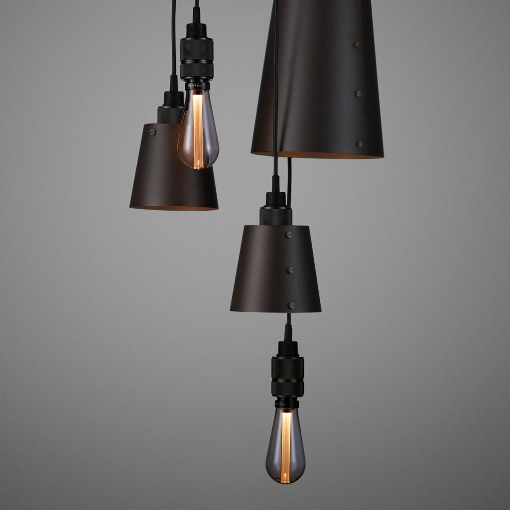 4. Hooked_6.0_Mix_Graphite_Smoked_Bronze_Smoked_Bulb