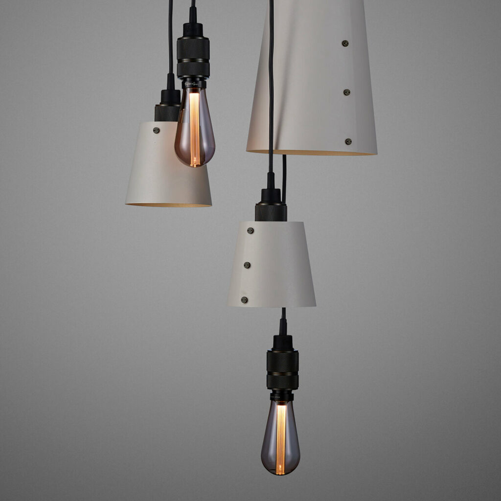 4. Hooked_6.0_Mix_Stone_Smoked_Bronze_Smoked_Bulb