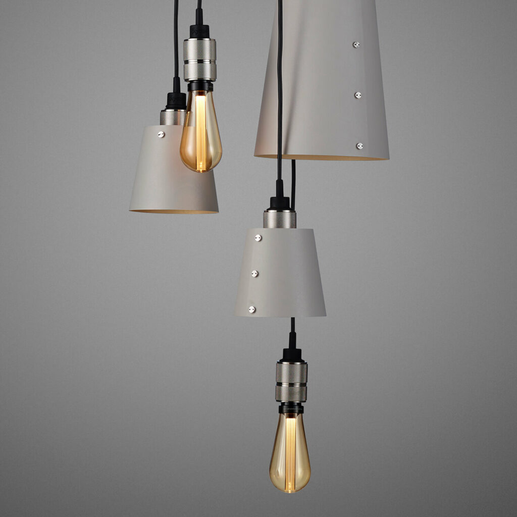 5. Hooked_6.0_Mix_Stone_Steel_Gold_Bulb