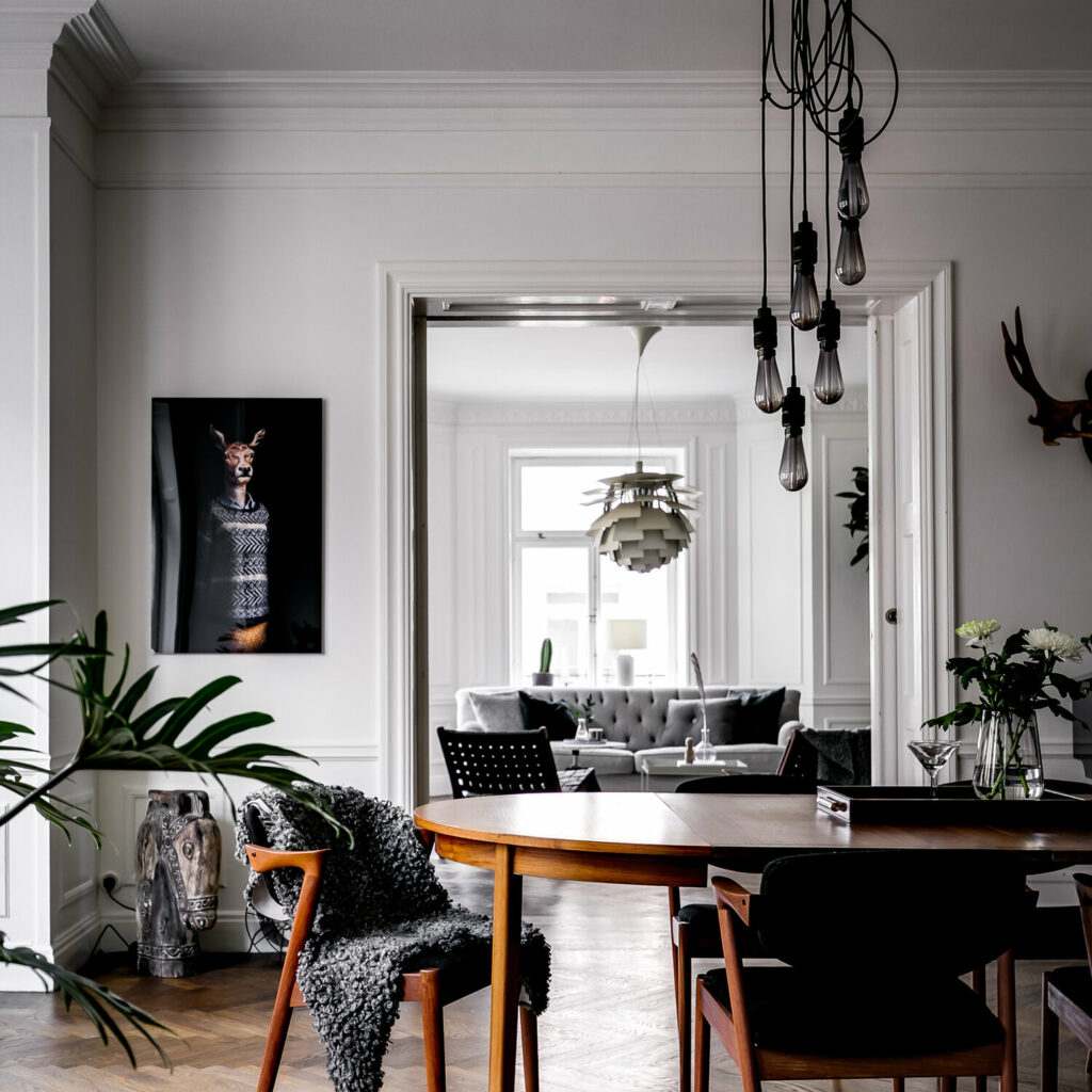 7. Buster+Punch_HOOKED 6.0_nude_smoked bronze_lifestyle