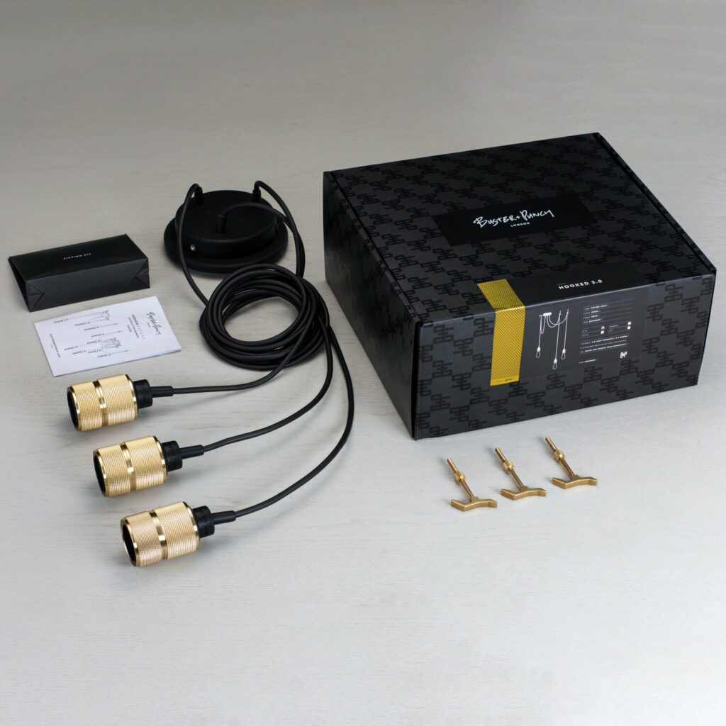 Buster+Punch_Hooked_3.0_unboxing_brass_square_EU