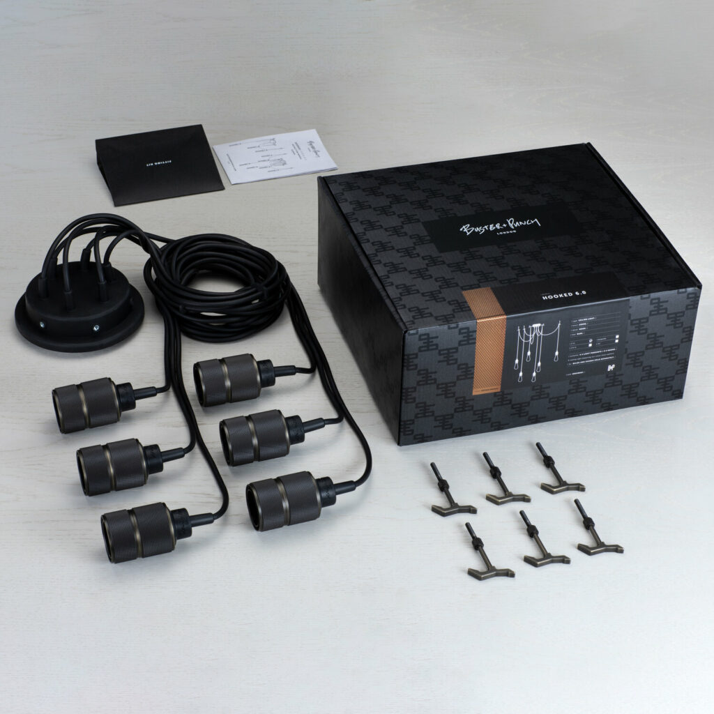 Buster+Punch_Hooked_6.0_unboxing_smoked_EU_square