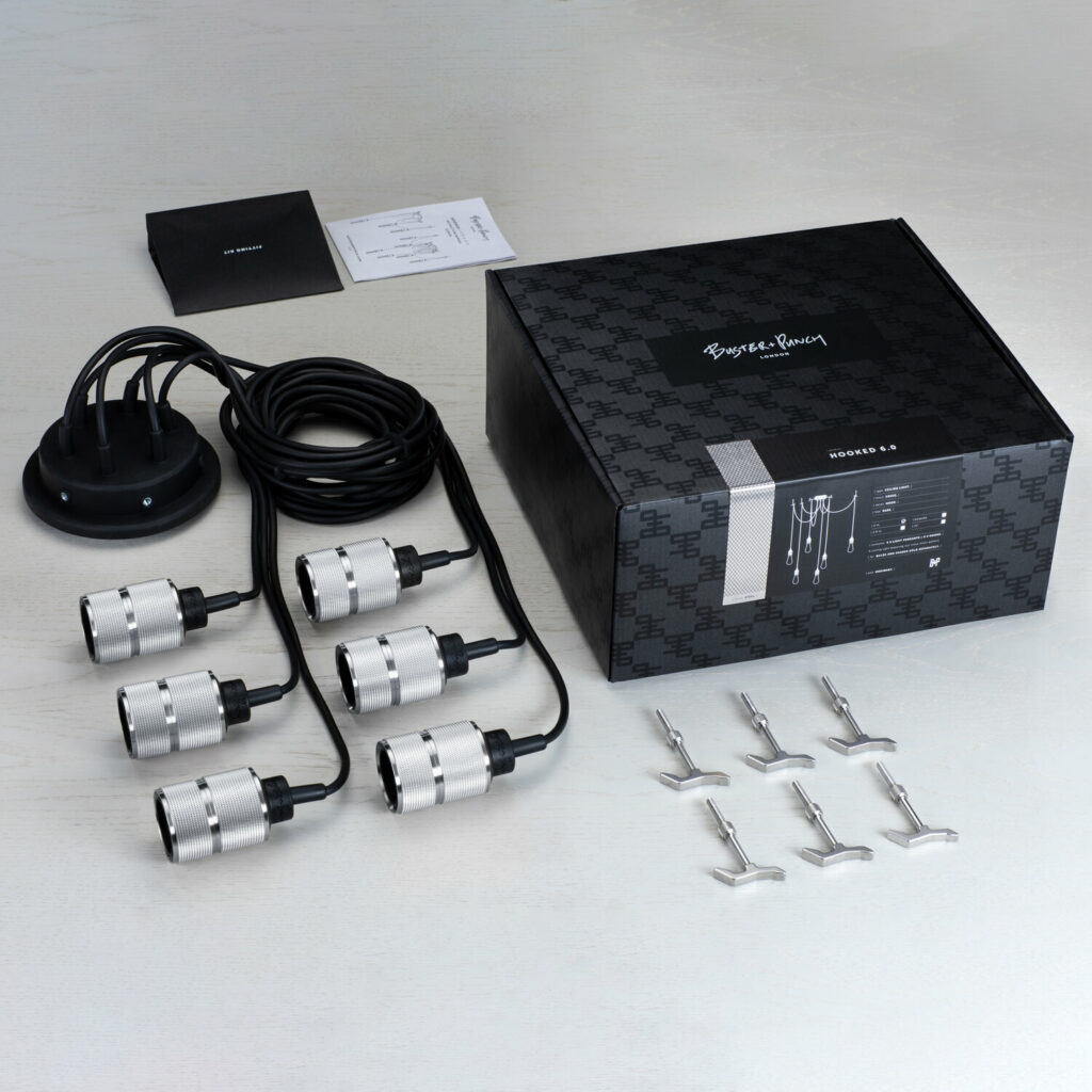 Buster+Punch_Hooked_6.0_unboxing_steel_EU_square