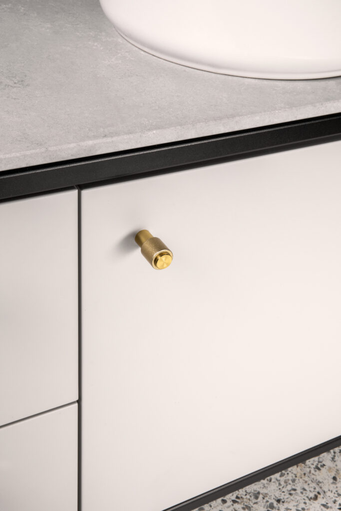 BP-Cast-Hardware-Lifestyles-Sthlm-Store-20220550-Brass