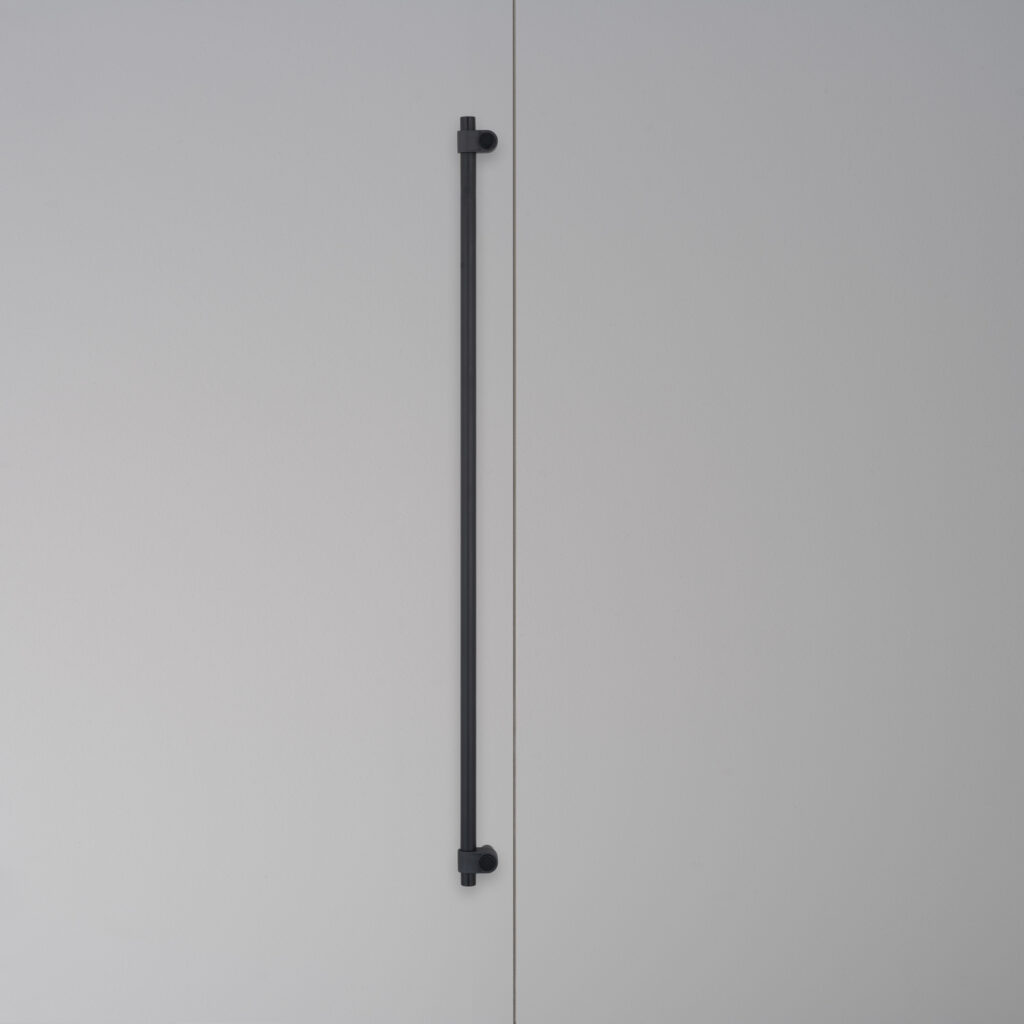 BP_Cast_Closet_Bar_Black_FE