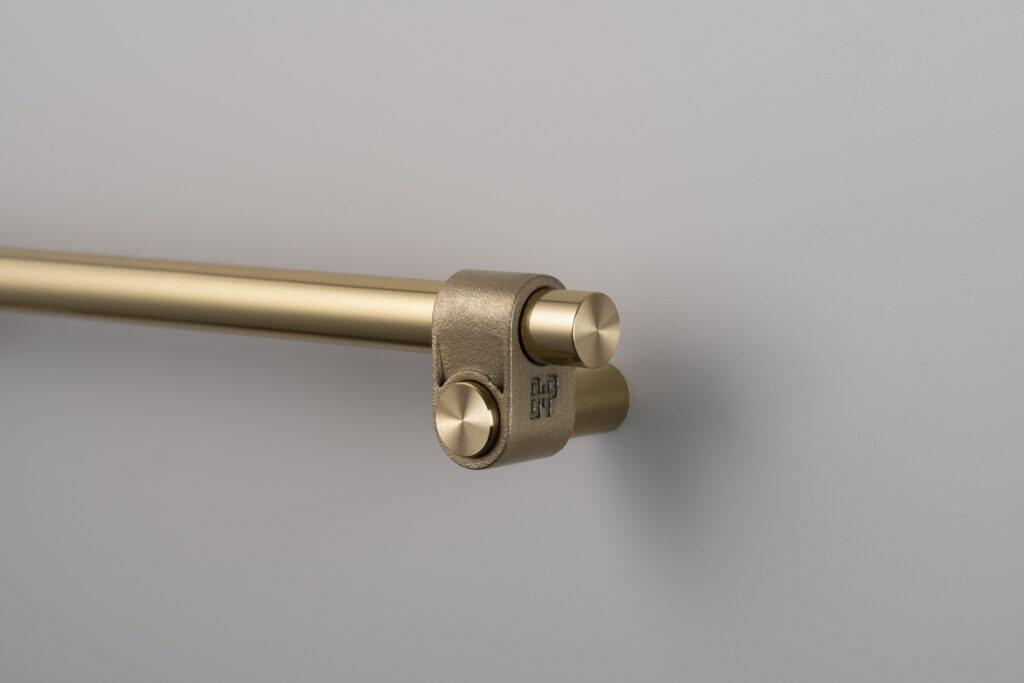 BP_Cast_Pull_Bar_Brass_Detail