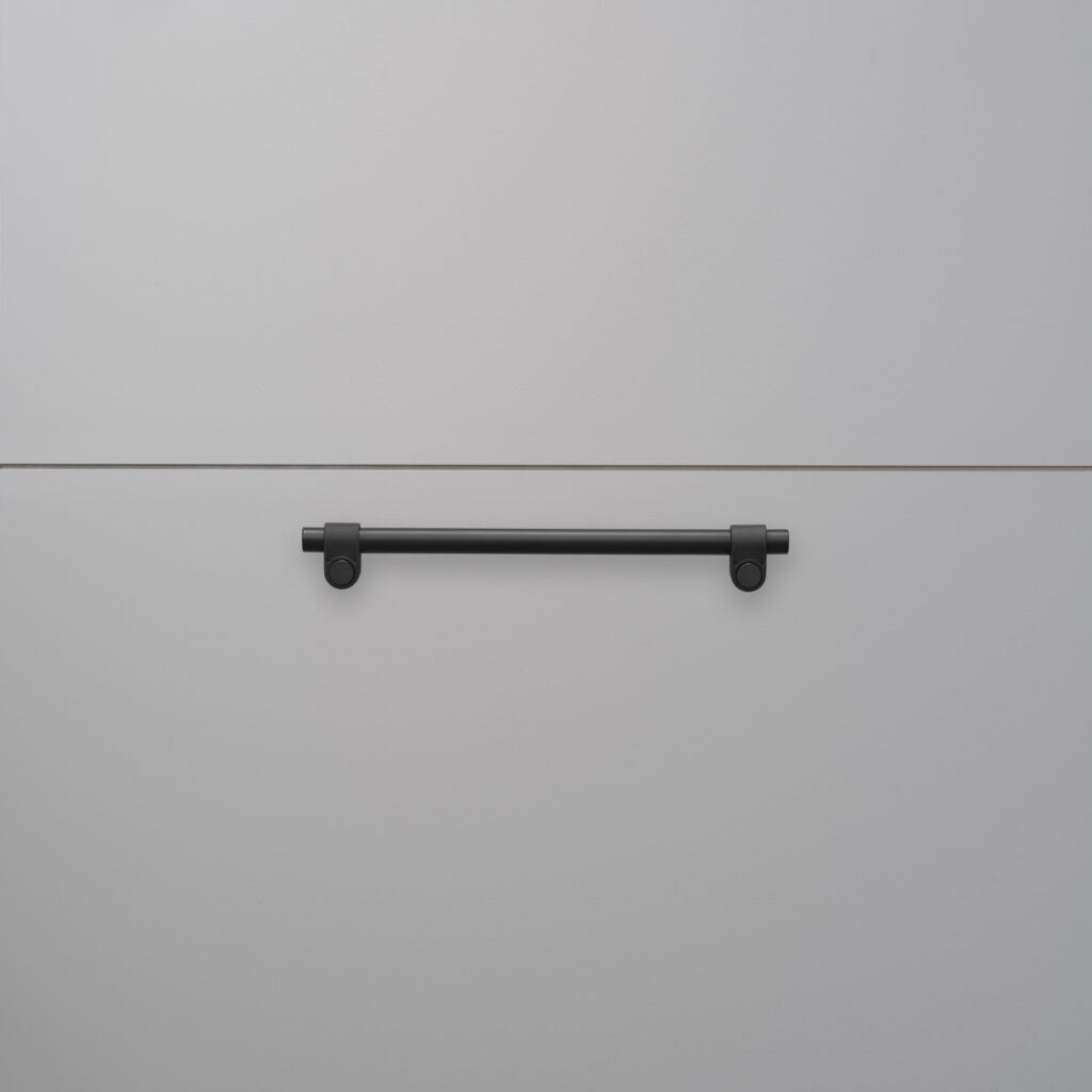BP_Cast_Single_Pull_Bar_Medium_Black_FE