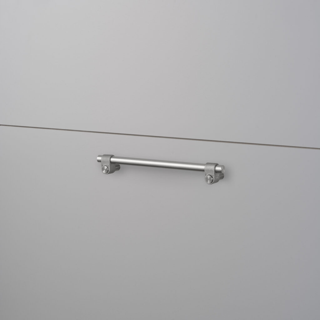 BP_Cast_Single_Pull_Bar_Medium_Steel_main