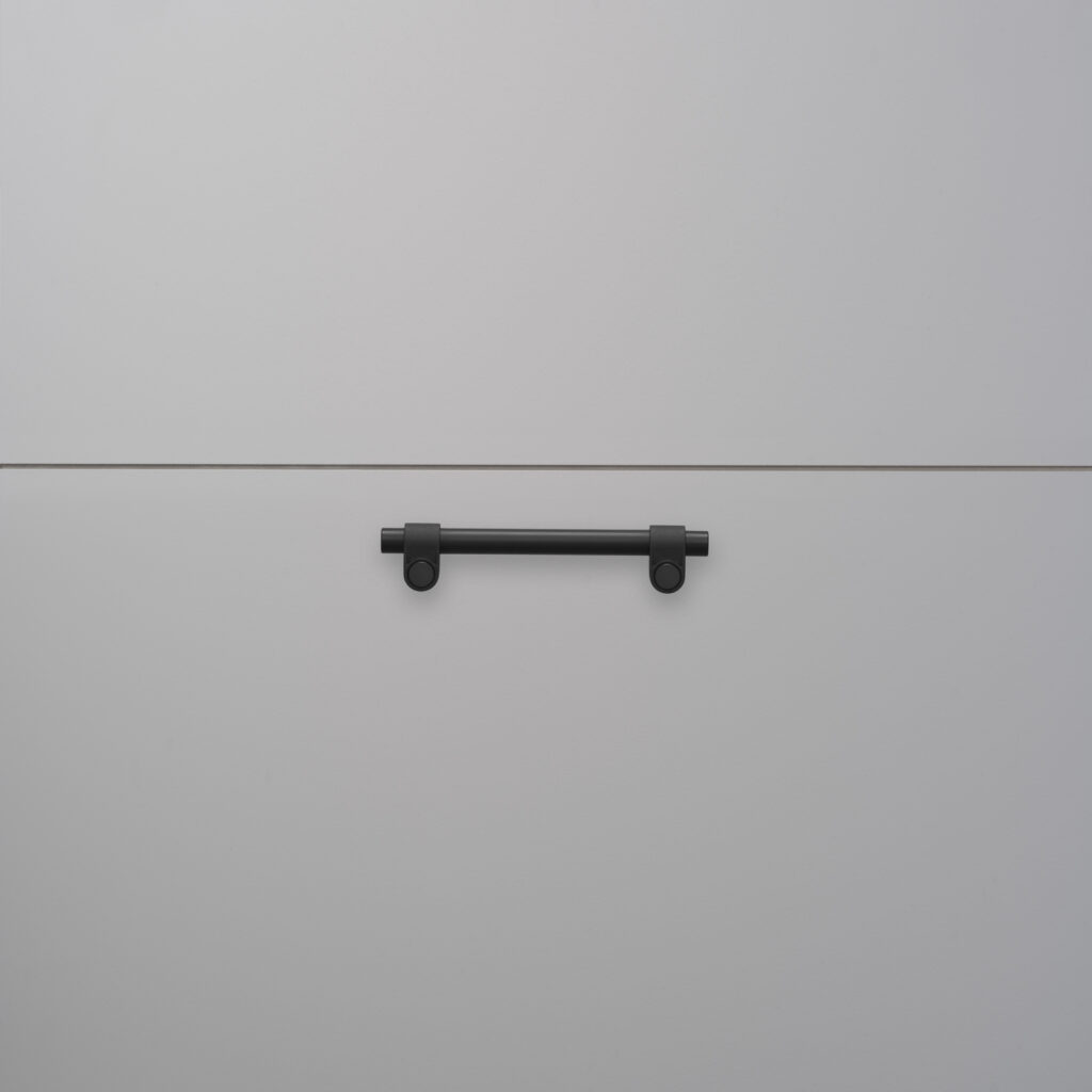 BP_Cast_Single_Pull_Bar_Small_Black_FE