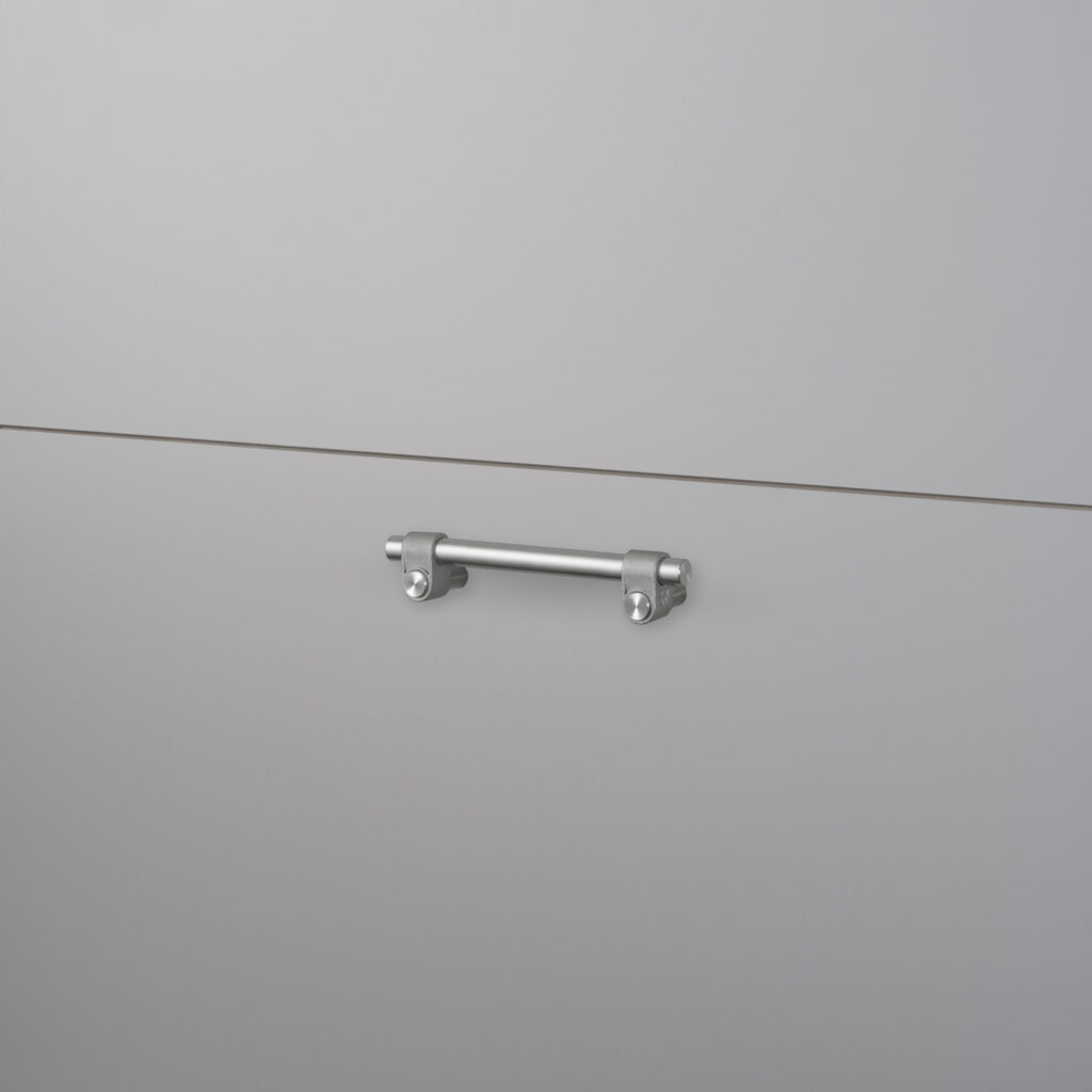 BP_Cast_Single_Pull_Bar_Small_Steel_Main