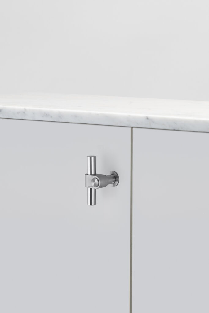 BP_Cast_T-Bar_Steel_main