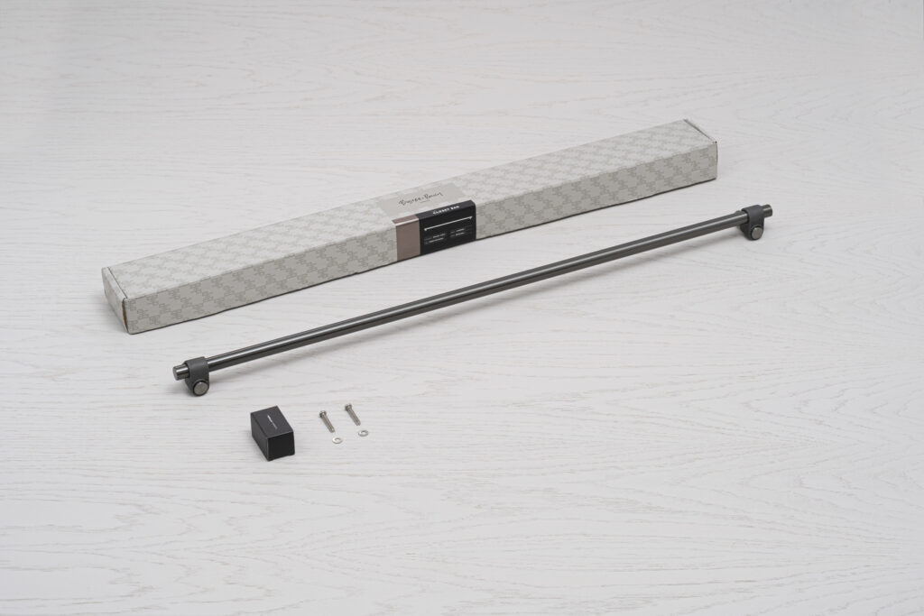 CAST_Closet_Bar_GunMetal_Unboxing