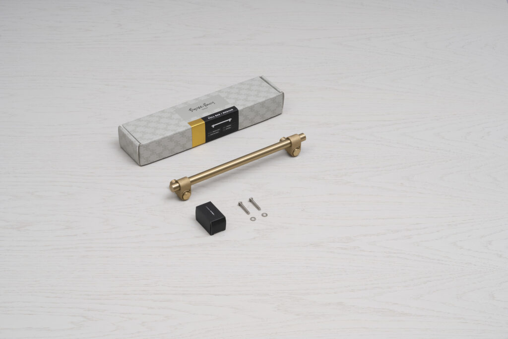 CAST_Pull_Bar_Brass_Medium_Unboxing