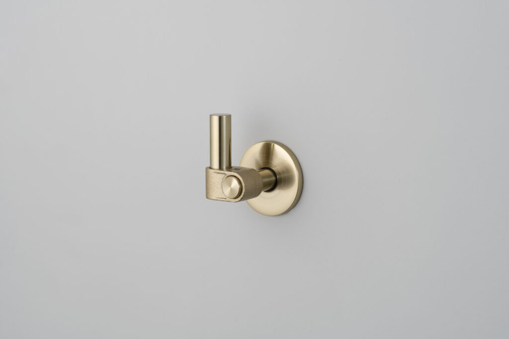 BP_Cast_Hook_Brass_A1