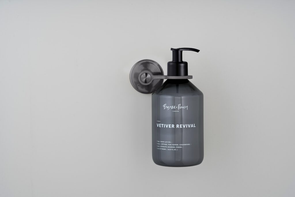 BP_Cast_Soap_Holder_Single_Main_SP_Gun_Metal1_FE-min