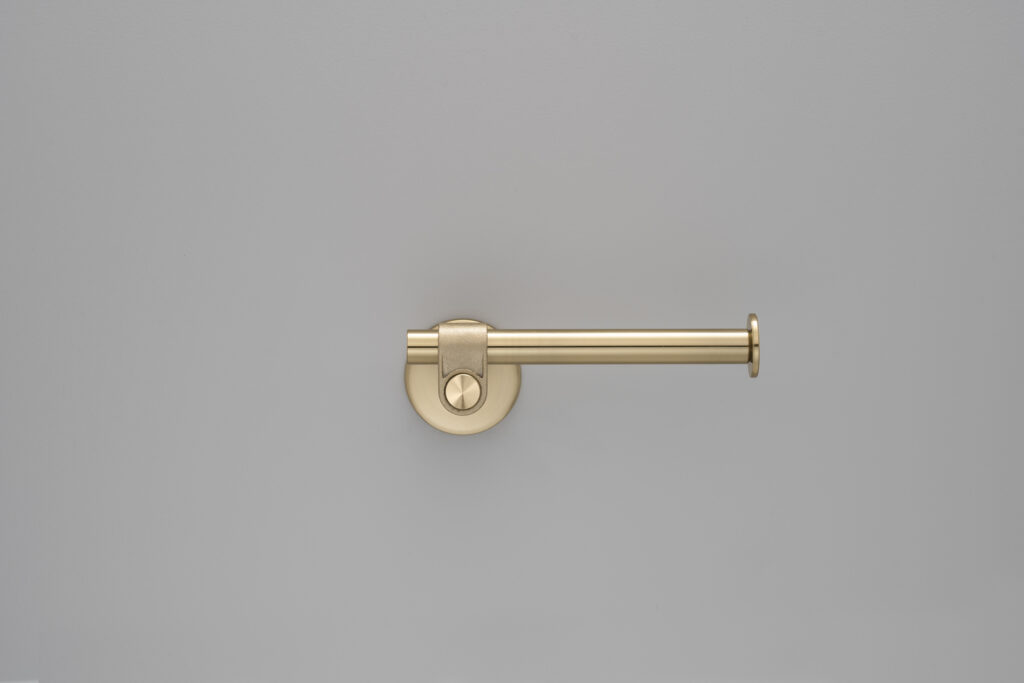 BP_Cast_Toilet_Roll_Holder_Brass_FE