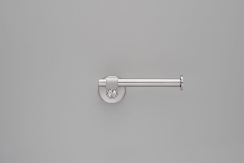 BP_Cast_Toilet_Roll_Holder_Steel_FE