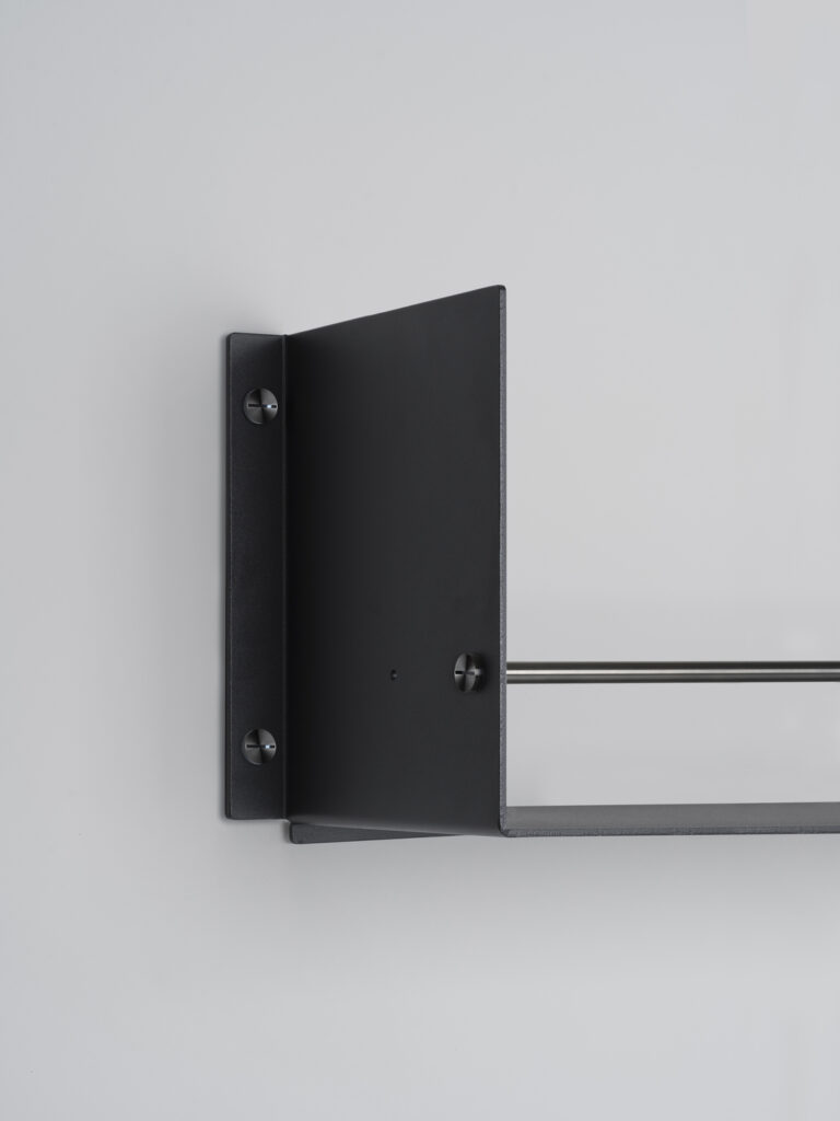 BP_Girder_Black_Gunmetal_hires_03