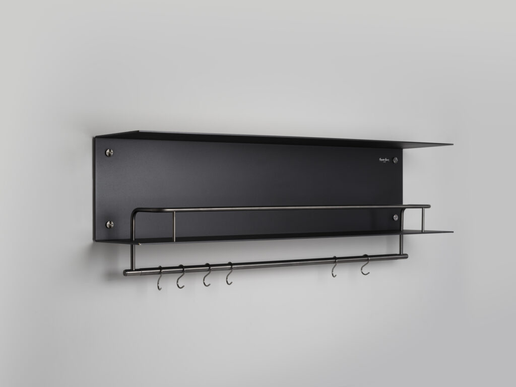 BP_Hanger_Black_Gunmetal_hires_01