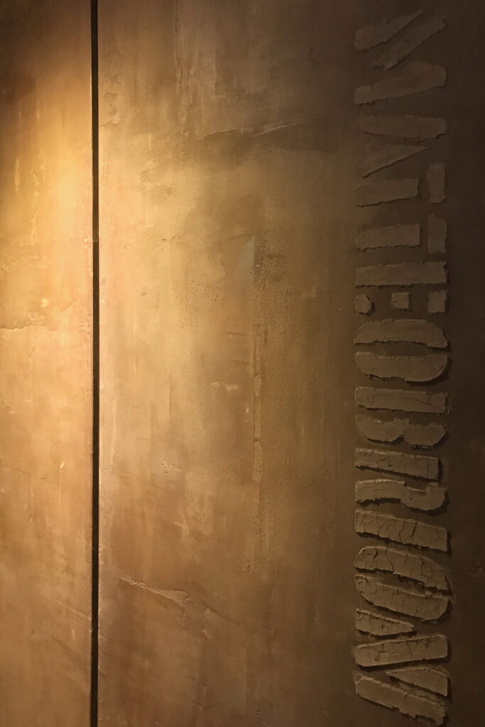 Matteo Brioni stand in ARCHITECT@WORK Kortrijk2017, made with wabi sabi clay finishing plaster TerraVista Wabi Cacao